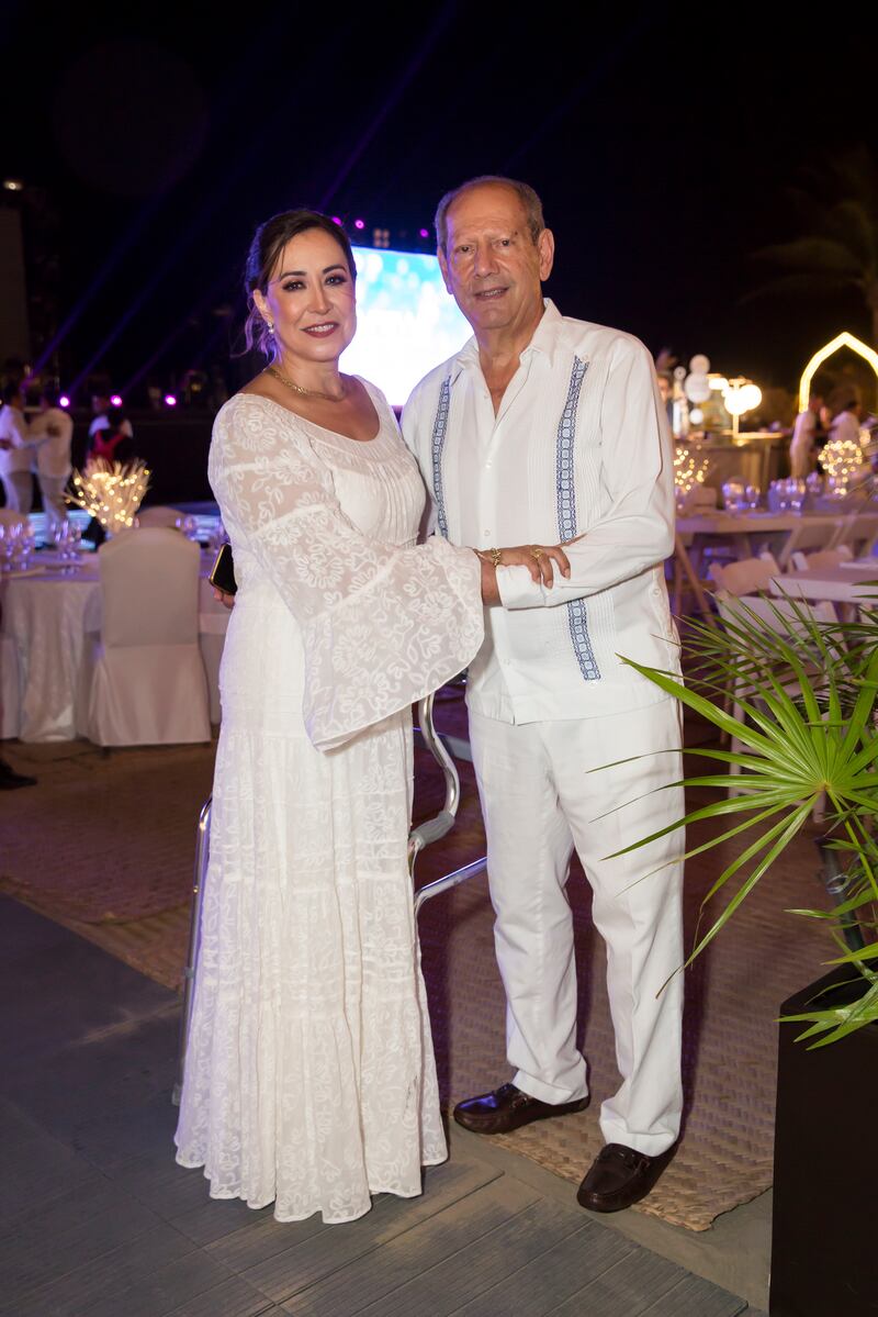 Cena de Blanco del AMT23 en el Hotel Princess