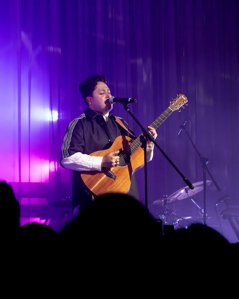 Sebastián Yatra sorprende a fans mexicanos