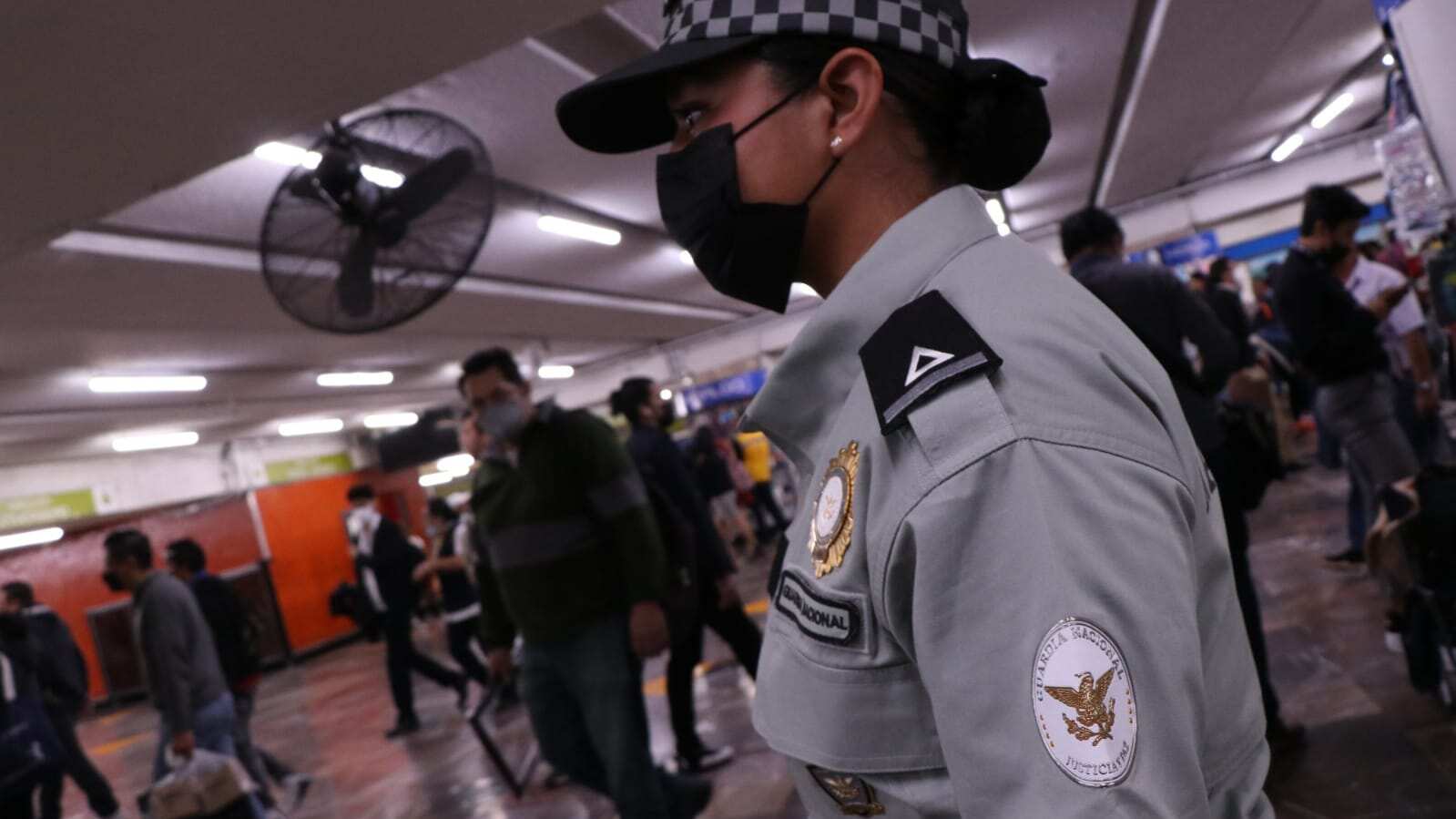 Los elementos comenzaron a desplegarse en diferentes estaciones del sistema de transporte. (Especial)