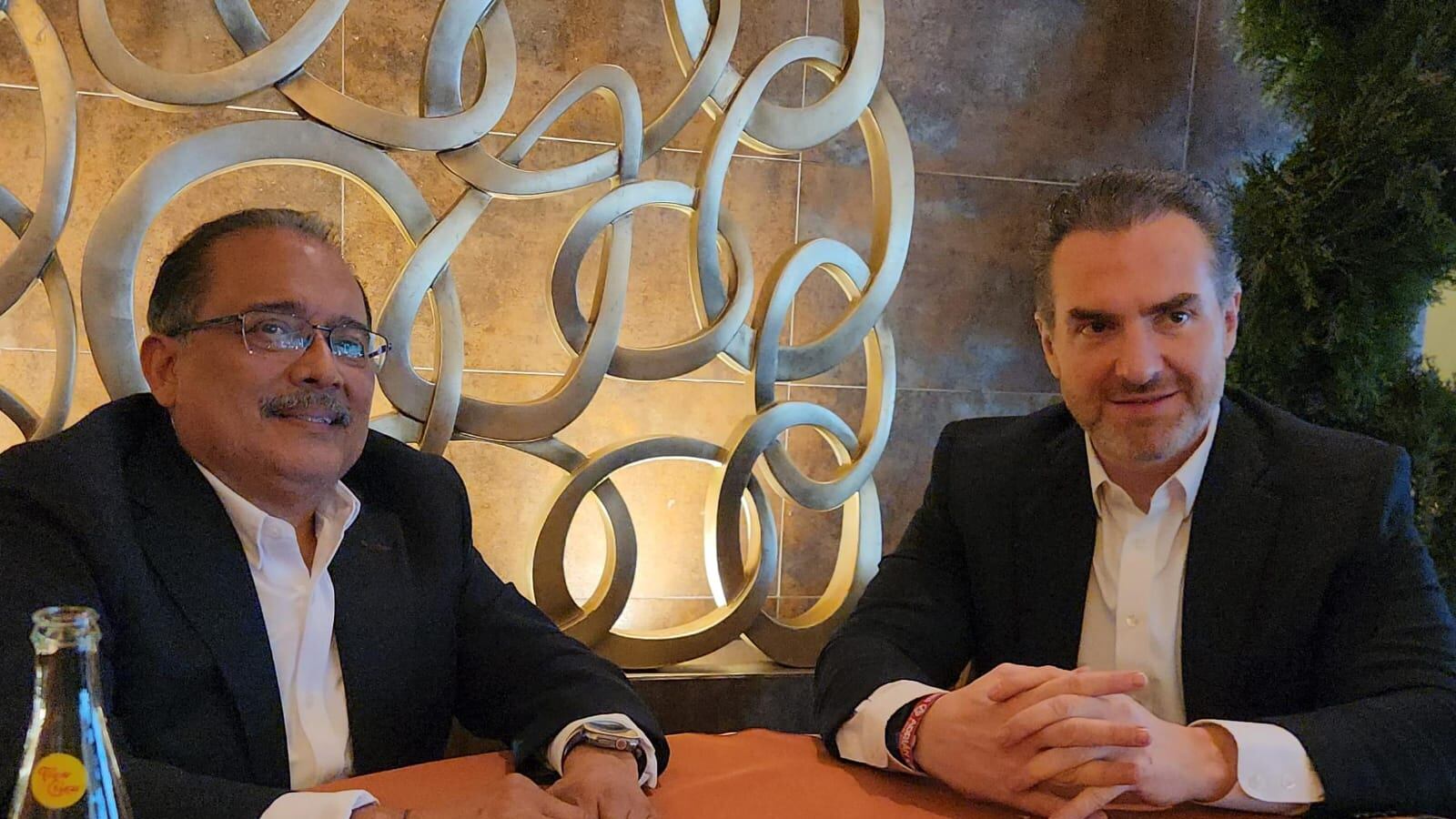 Los ediles se reunieron en un restaurant de Monterrey donde también acordaron fortalecer los lazos entre ambas ciudades.