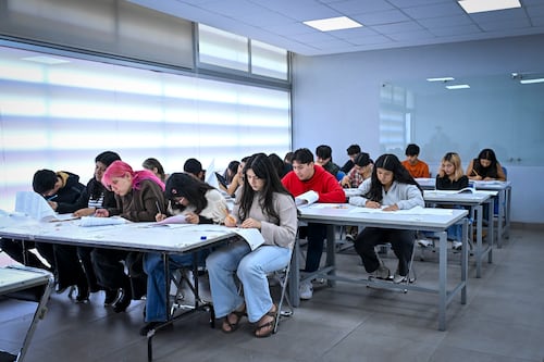 Más de 37 mil jóvenes presentaron examen en la UDG; ¿Qué sigue en el proceso?