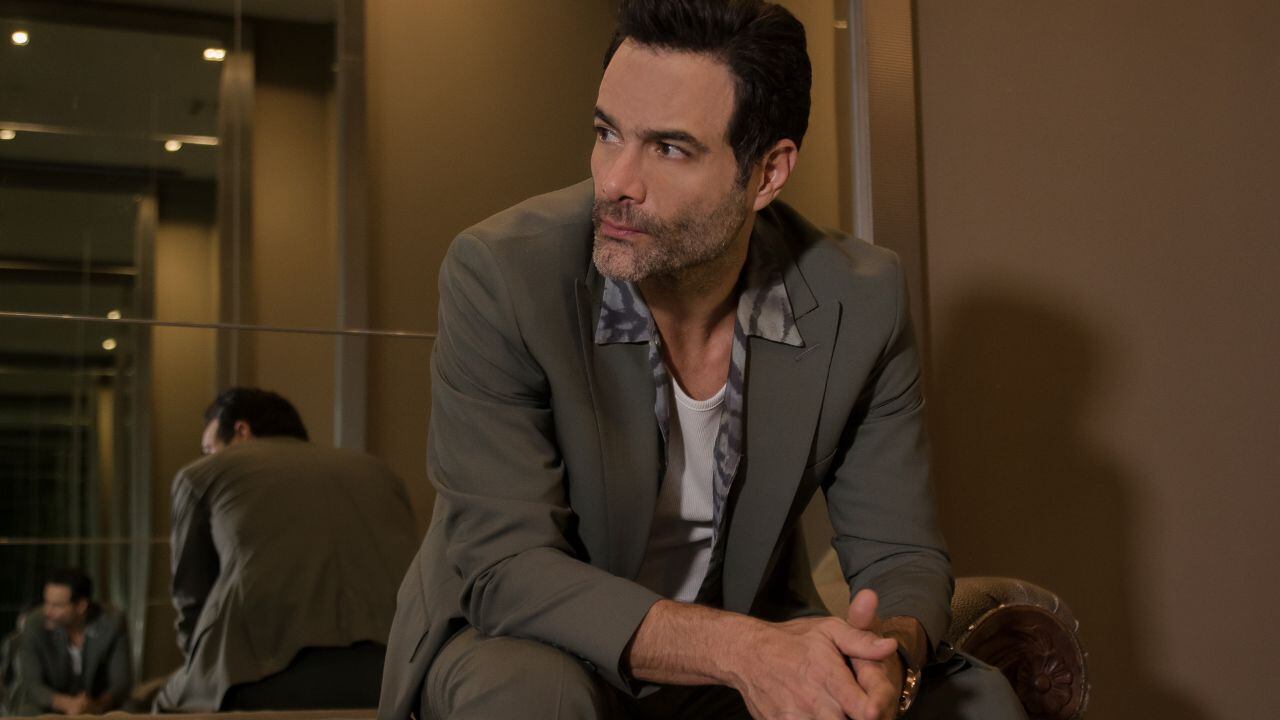 Luis Roberto Guzmán regresa a sus raíces con ‘Por la punta de la nariz’