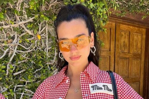 Bella Hadid y Dua Lipa han sorprendido de vacaciones juntos en Ibiza