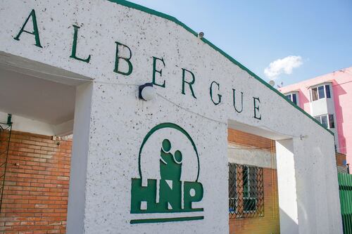 Armenta ordena cubrir costos de albergue en Hospital de la Niñez para familias sin recursos