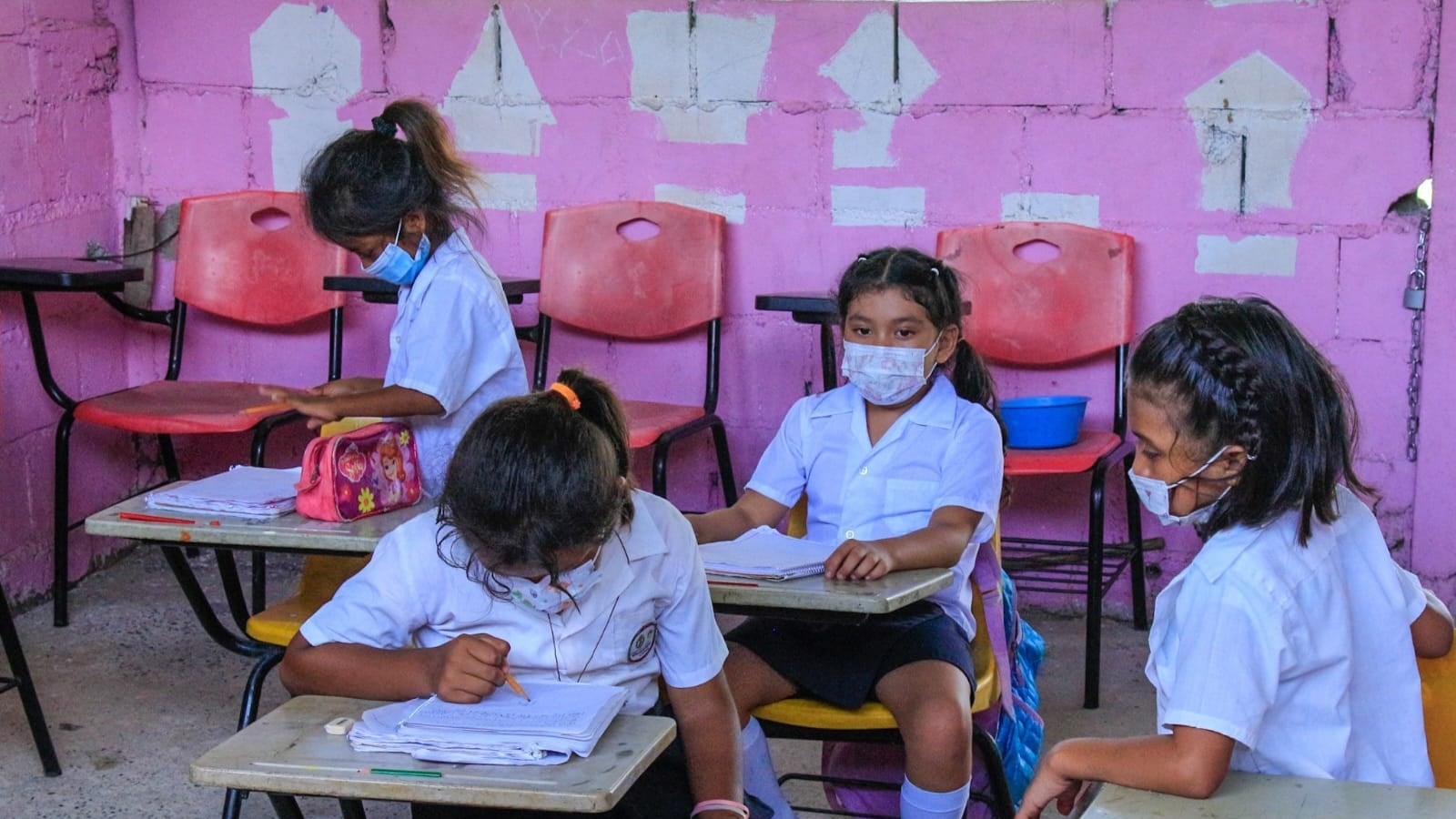 La medida se toma para proteger la salud de los estudiantes.