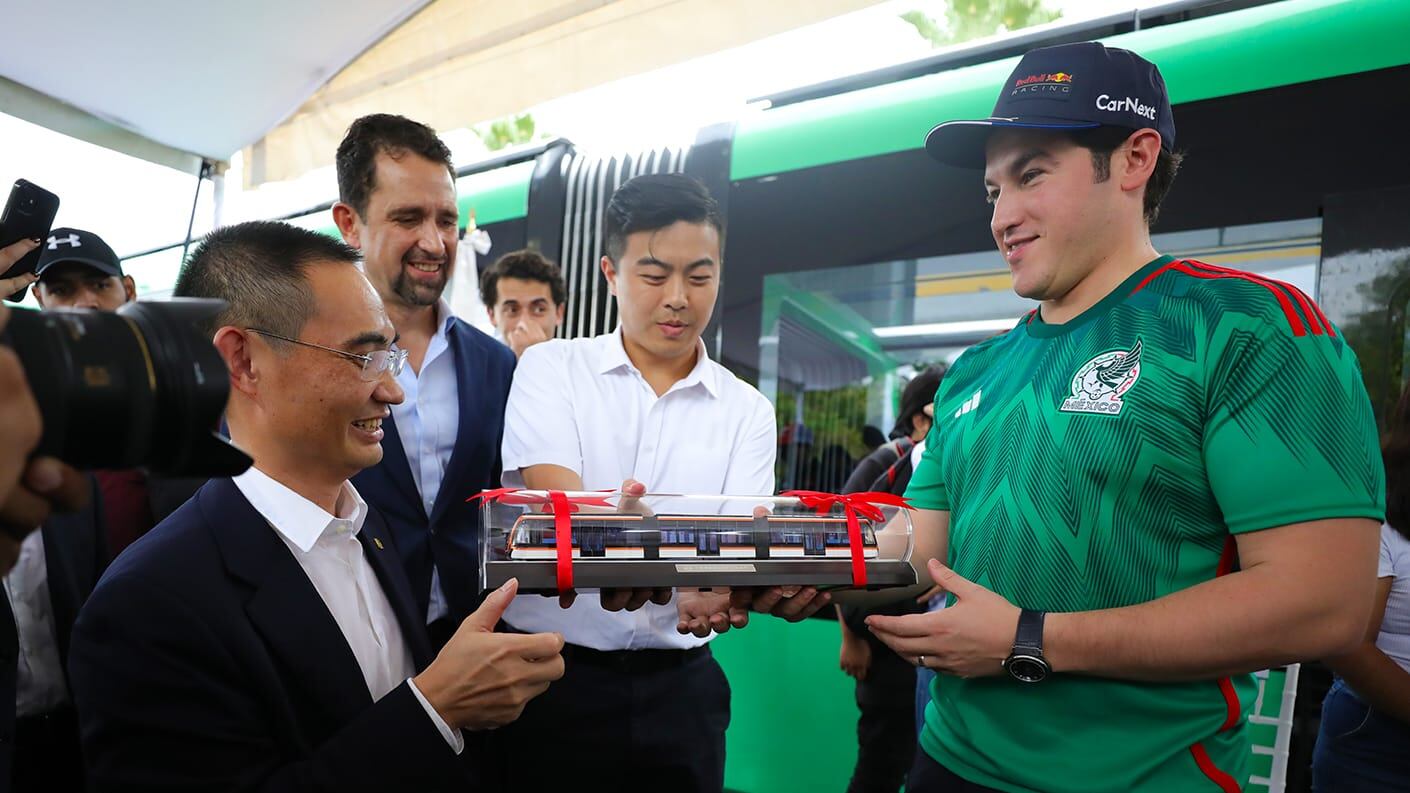 El gobernador expresó que el progreso el estado va más allá de los cargos públicos.