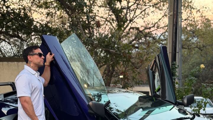 Valenzuela, de 32 años, gusta compartir en redes sus actividades diarias.