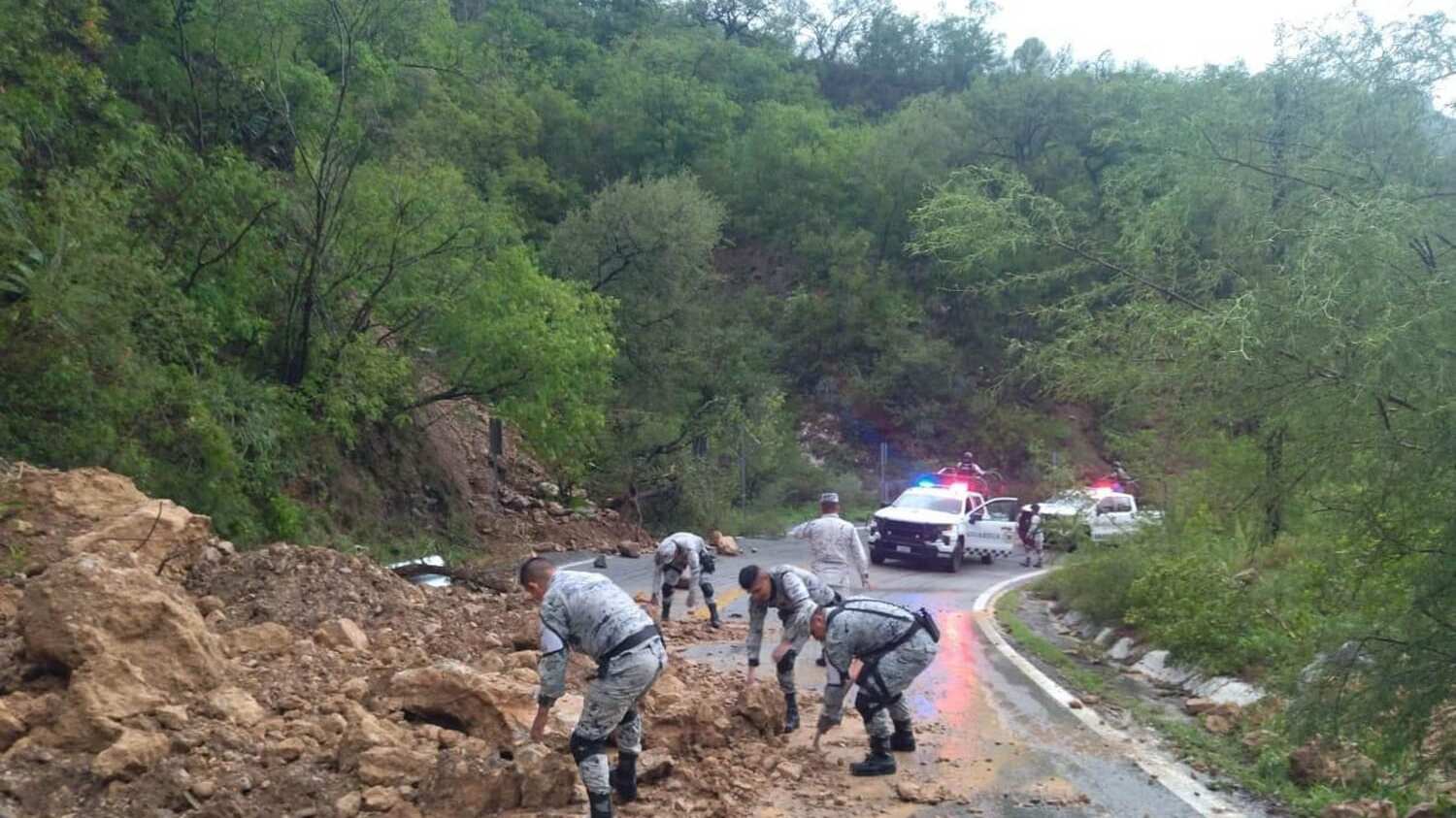 La tormenta provocó daños y dejó incomunicados a varios municipios.