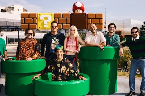 Rafa Polinesio hace historia en Japón como el único latino en la premiere de Super Mario junto a Chris Pratt