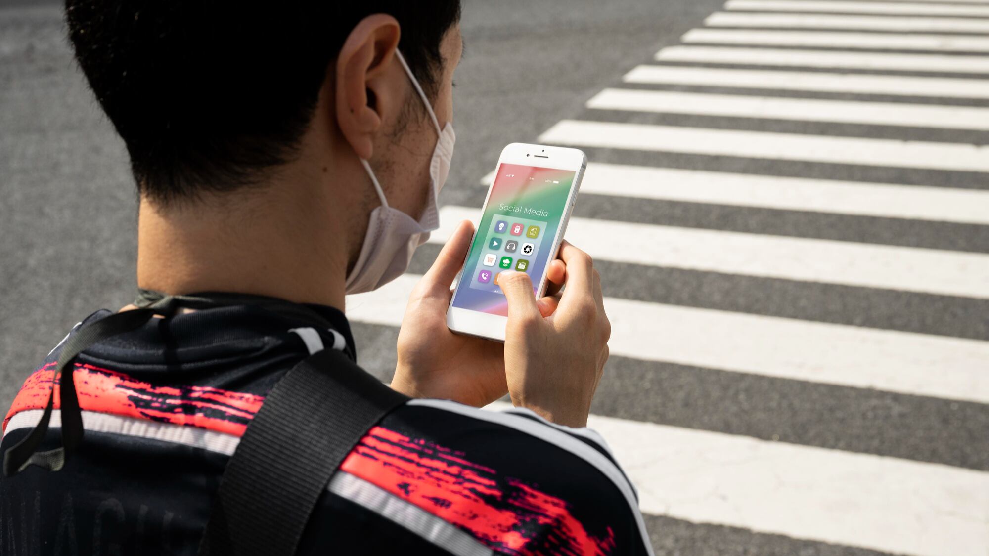 La era de la hiperconectividad llega con tecnología satelital integrada a los dispositivos móviles