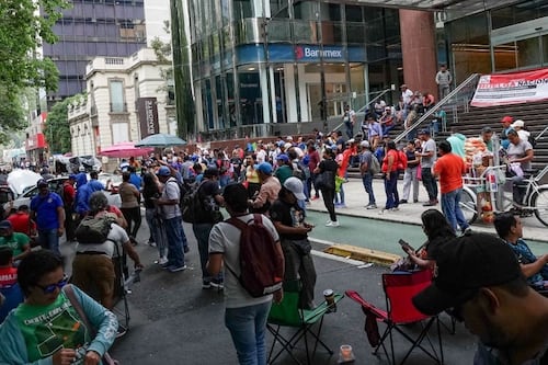 CNTE, colectivos LGBT+ y protestas sociales marcarán la jornada de marchas en la capital