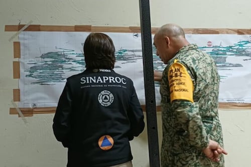 Rescatan con vida al primer minero atrapado en Sinaloa tras más de 100 horas de operativo