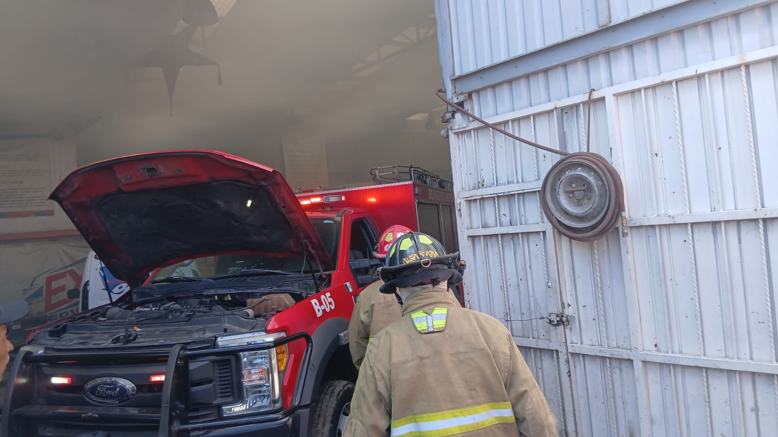 Autoridades informaron que a bordo de la aeronave viajaban 10 tripulantes