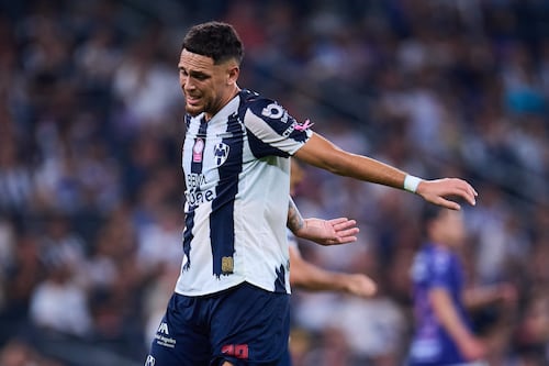 Lucas Ocampos sufre accidente en carretera de Monterrey: Captan en video cómo quedó