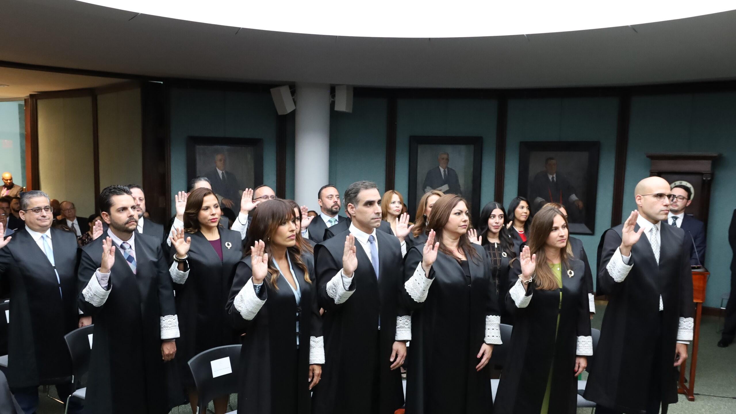 Jueces y juezas juramentan ante el Tribunal Supremo