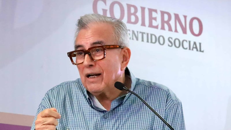 #PolíticaConfidencial: Rocha Moya con la UIF detrás de sus tarjetas mientras José Ramón López Beltrán las usa en tiendas de lujo