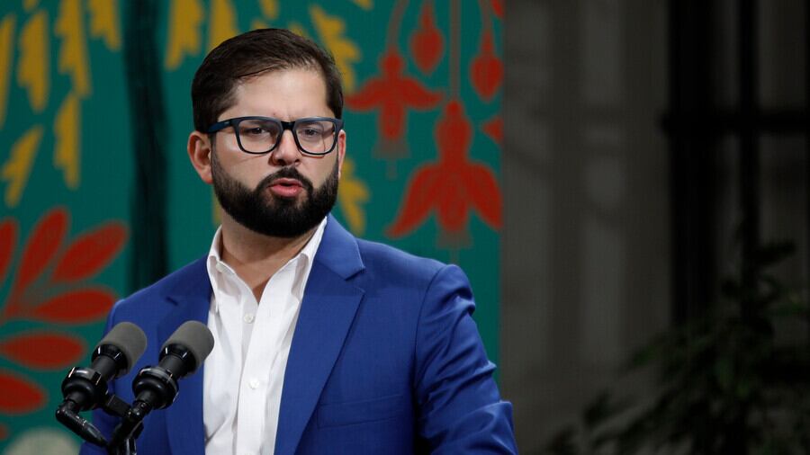 Gabriel Boric señala a Boluarte en medio de las tensiones políticas en la CELAC