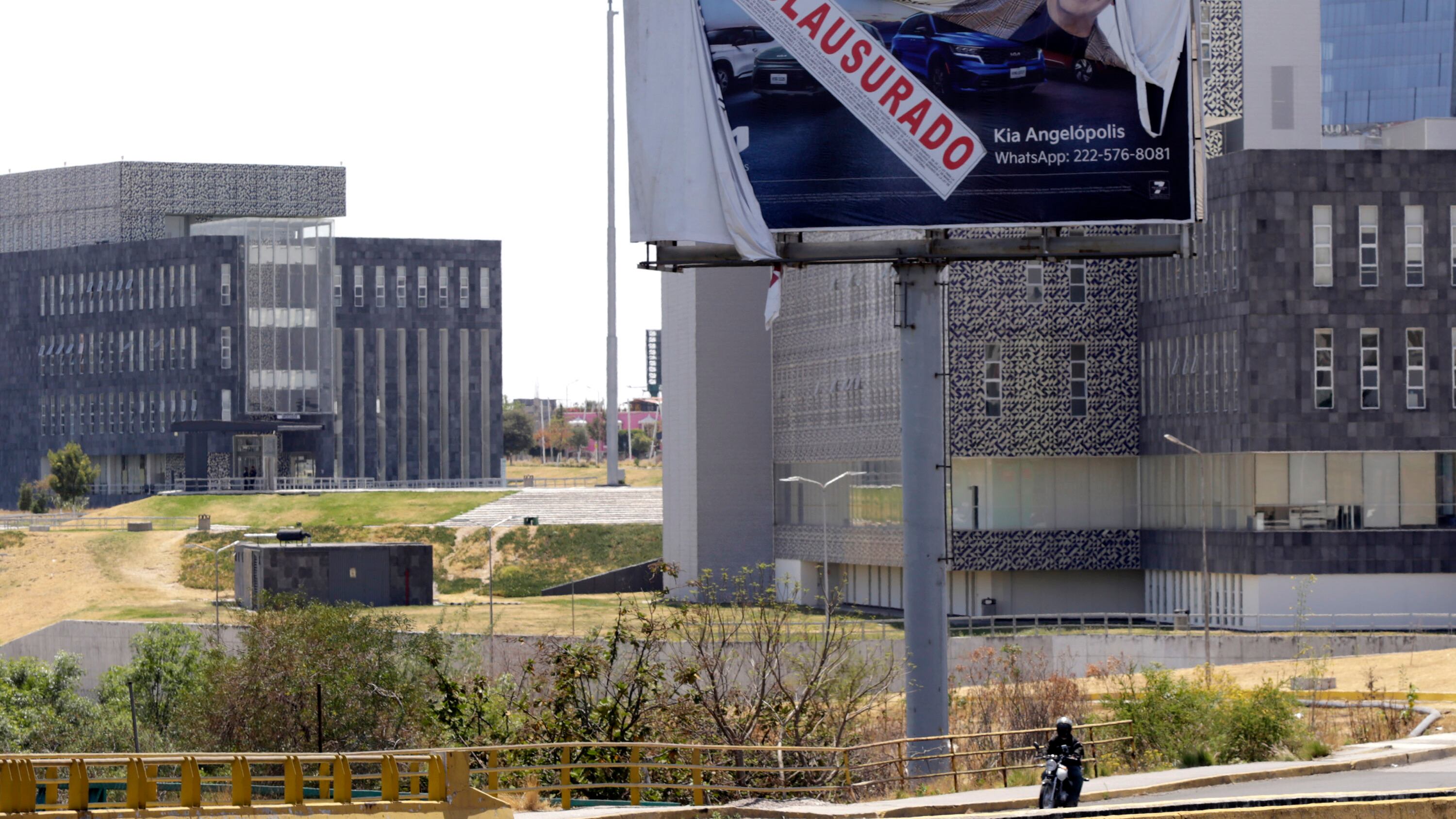 Buscan corregir permisiones otorgadas en anteriores administraciones.
