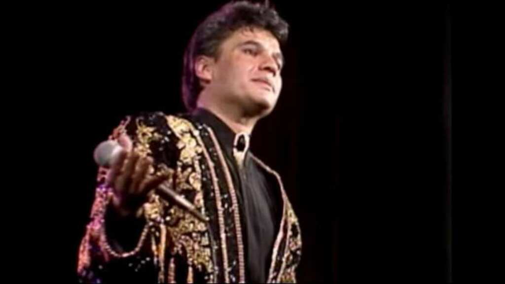 ‘Amor eterno’, la canción que convirtió el dolor de Juan Gabriel en un legado eterno