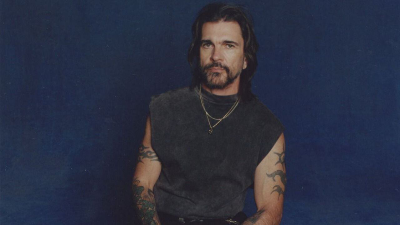 Juanes da un adelanto de su nuevo disco con “Cuando estamos tú y yo”
