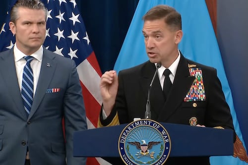 EE.UU. advierte de nuevo a Irán: o negocia o enfrentará ataques a su sector energético