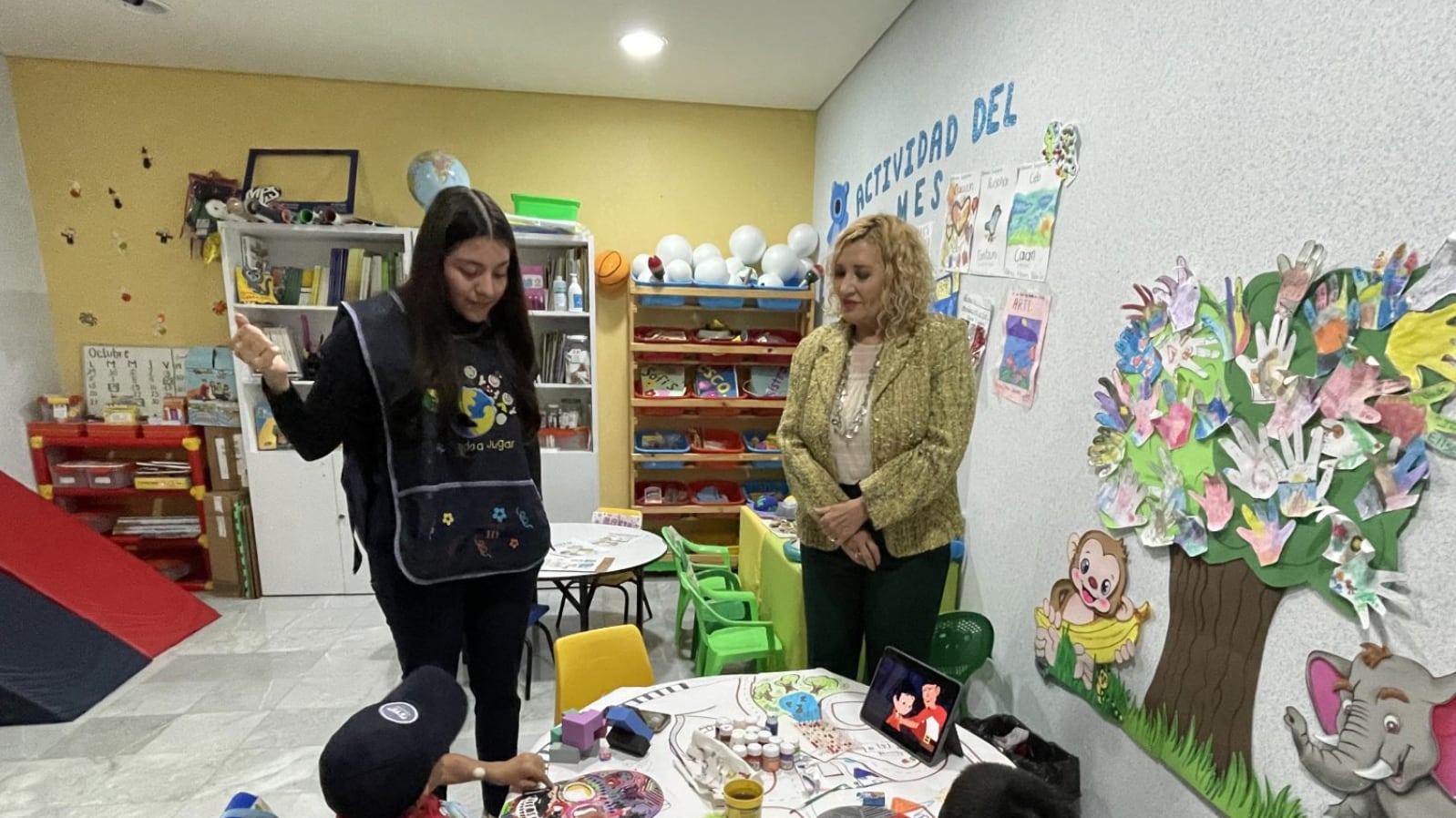 El Aula Hospitalaria brinda atención educativa a niñas, niños y adolescentes durante su estancia en el Hospital General de Acámbaro.