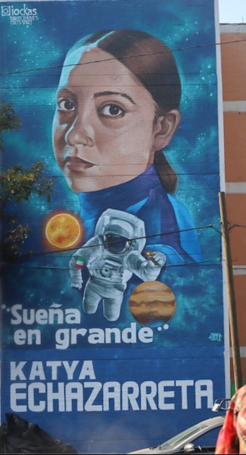 Mural dedicado a Katya Echazarreta en Iztapalapa.