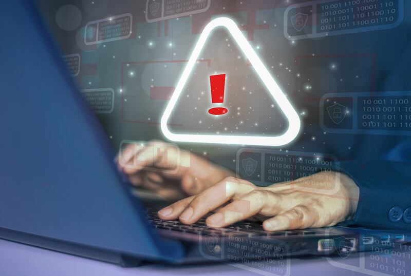Fraude cibernético.