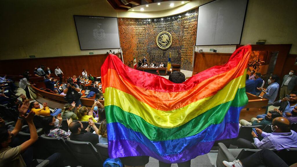 Organismos y colectivos de la diversidad sexual celebraron las modificaciones realizadas a diferentes ordenamientos.