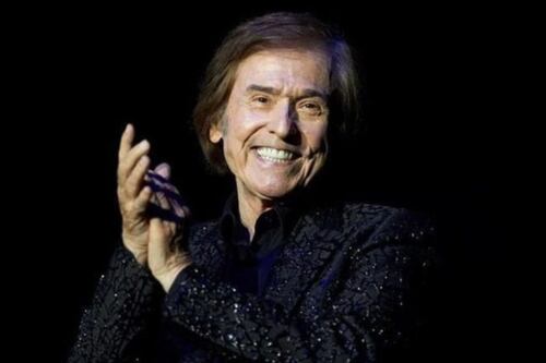 Fans envían mensajes de apoyo a Raphael: estará hospitalizado en Navidad