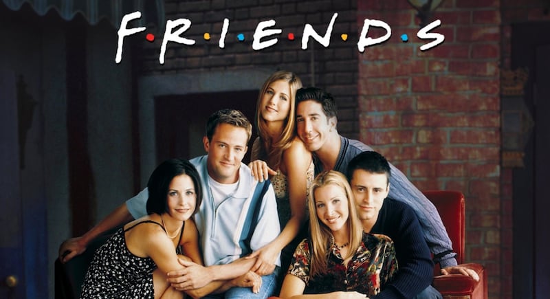 Desde el departamento de Monica hasta el icónico sofá de Central Perk, The FRIENDS Experience llegó a la CDMX con escenarios idénticos a la serie y momentos perfectos para fotos inolvidables