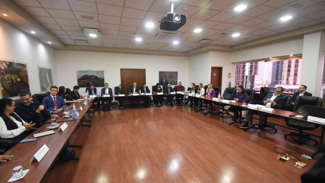 Miguel Ángel Flores, secretario general de Gobierno, señaló que el Presupuesto 2026 se está construyendo mediante un proceso de diálogo.