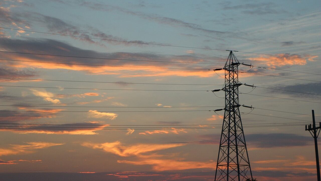 La industria en Querétaro requiere gran cantidad de energía. (Cortesía)