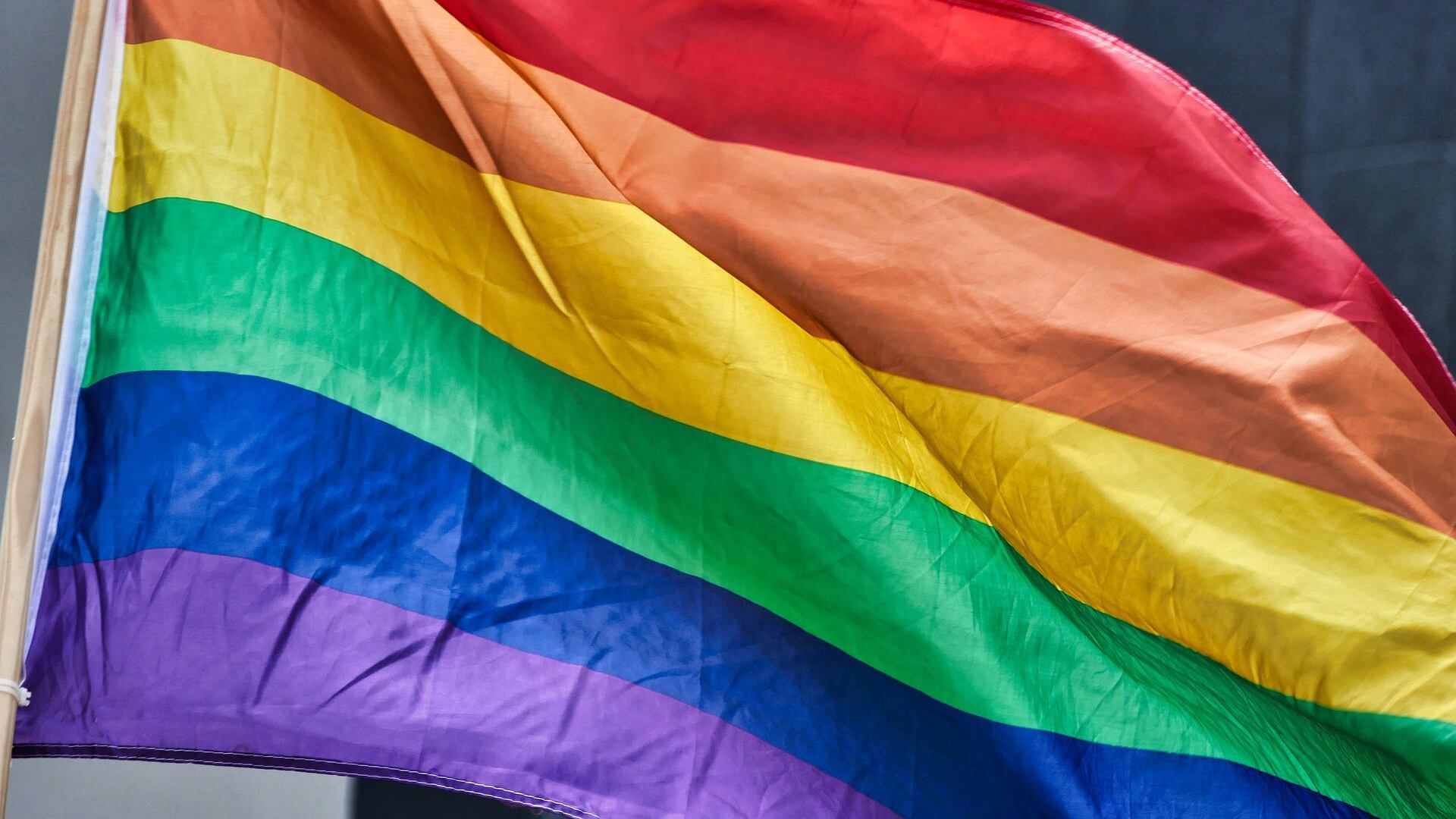 Comunidade LGBTQIAP+ sofre mais ansiedade com o fim do home office