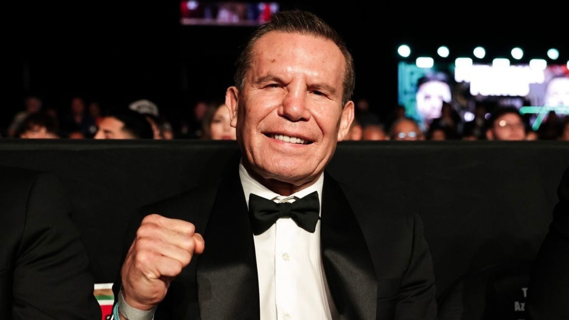 Julio César Chávez argumentó porqué posiciona como favorito a 'Canelo' Álvarez favorito sobre Berlanga. Imagen: @jcchavez115.
