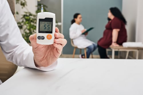 ¿Qué es la cetoacidosis diabética y por qué especialistas alertan sobre su gravedad?