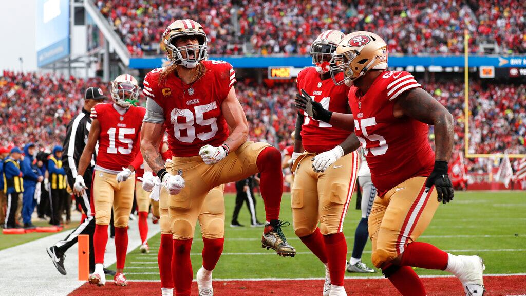 George Kittle celebra una de las anotaciones de San Francisco