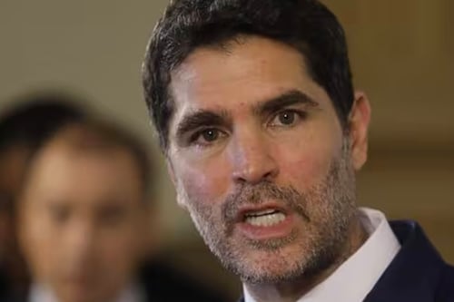 #PolíticaConfidencial: Verástegui alcanza el millón de vistas acompañado de fe y pop