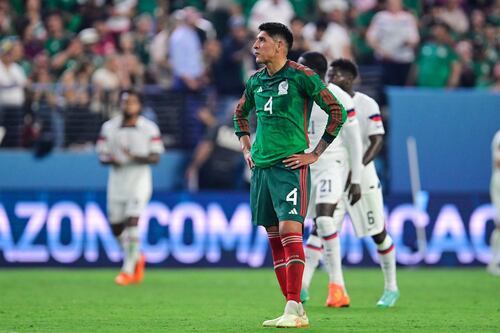 Edson Álvarez comete garrafal error en el gol de Pulisic