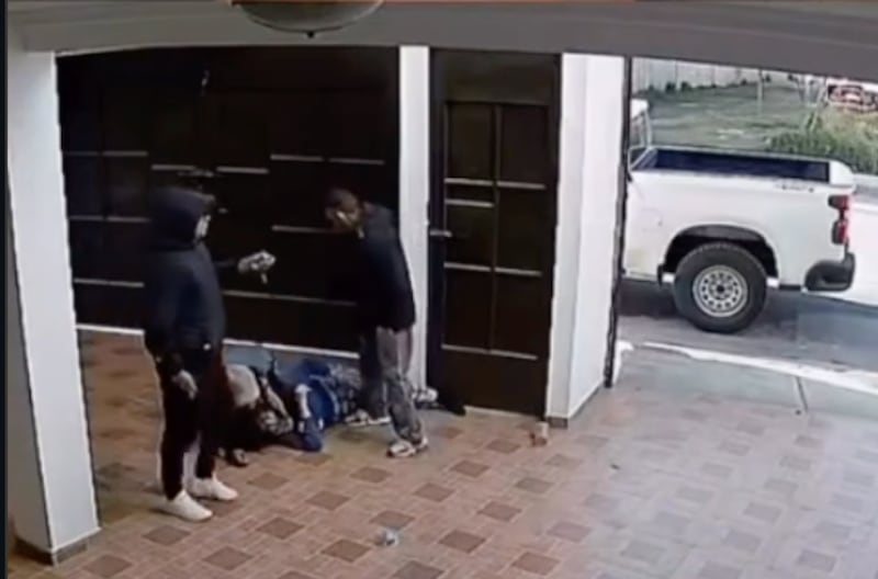 Mujer asaltada en su casa