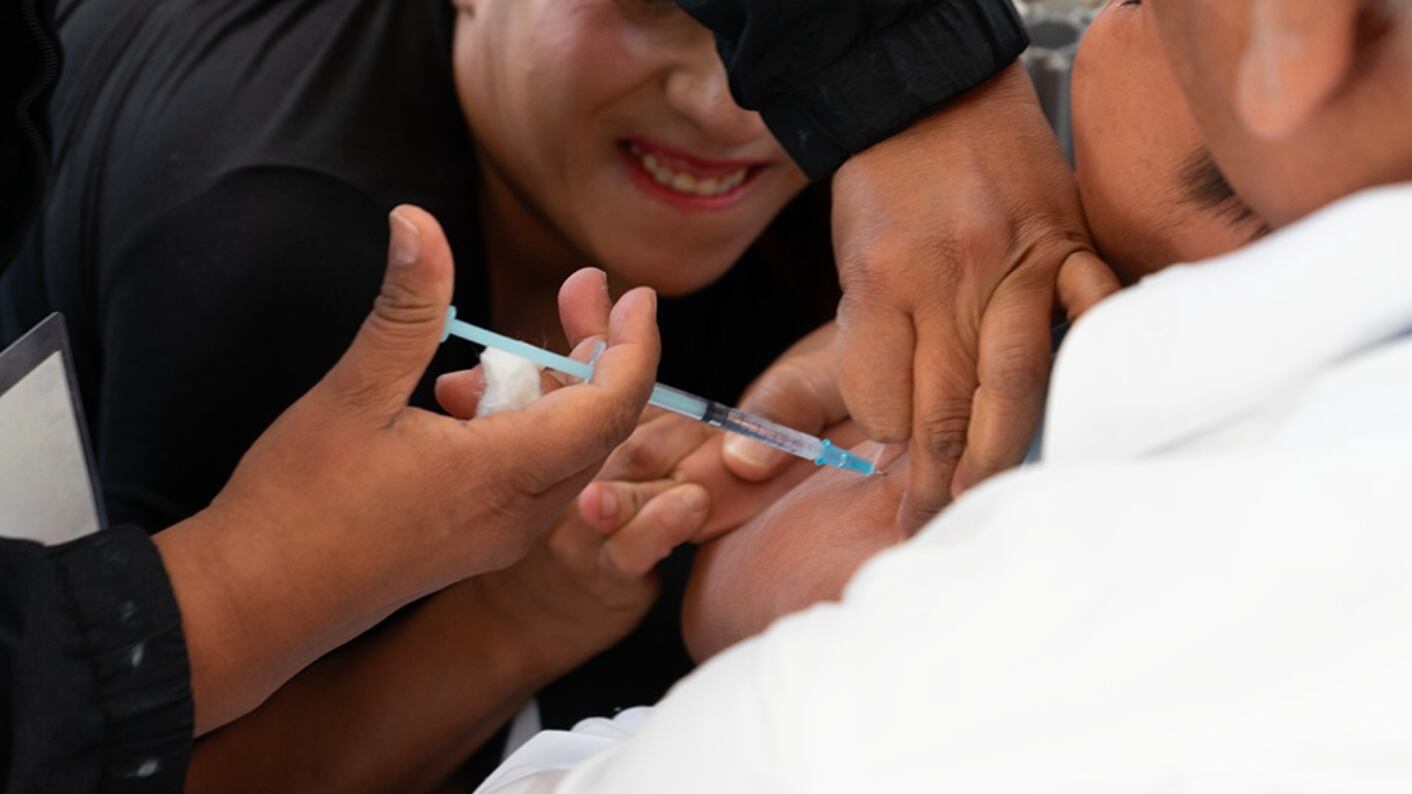 Jornada intensiva de vacunación en Guanajuato supera las 5 mil 800 dosis en un solo día.