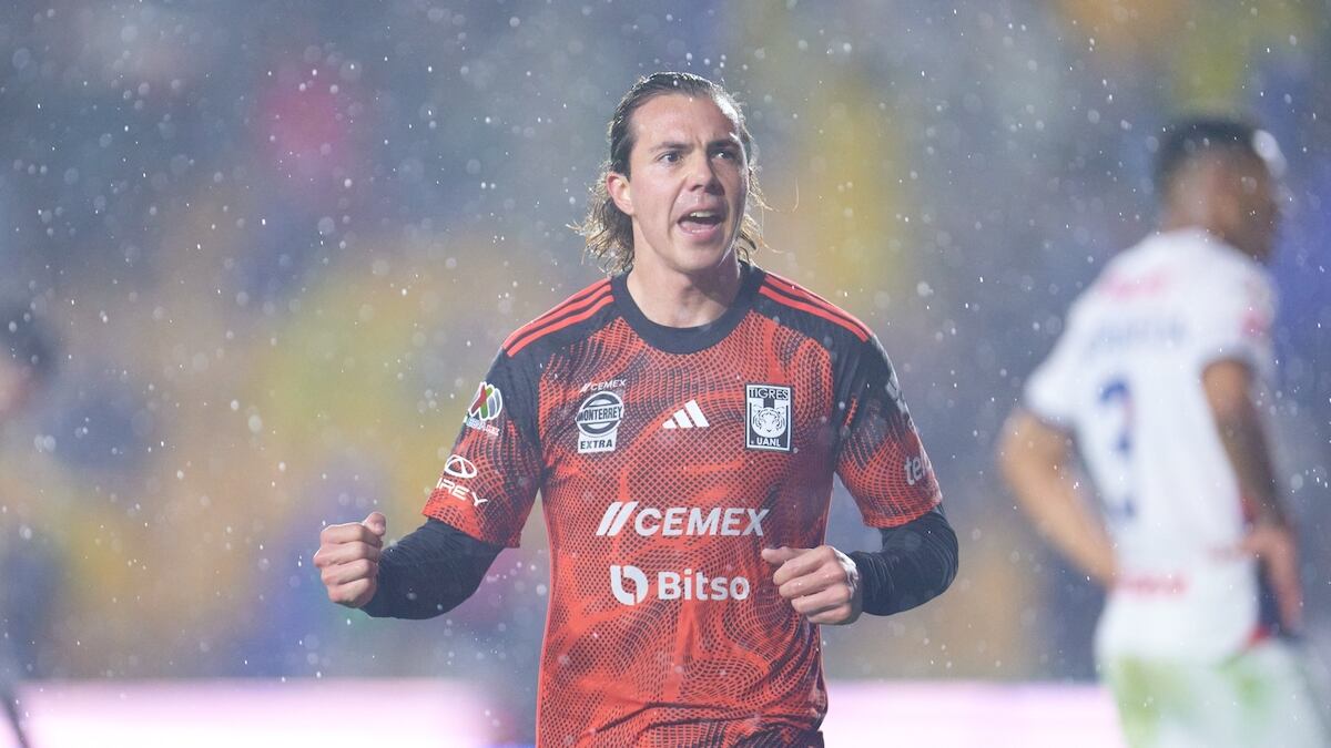 Tigres vs Chivas