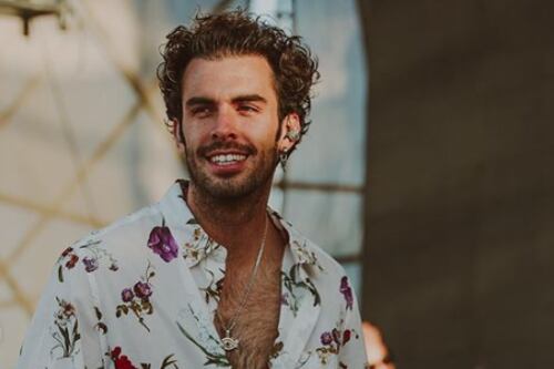 Bastian hijo de Edith Márquez se rehúsa dar su opinión sobre el novio de su mamá