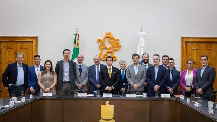 El ejecutivo estatal reveló que durante el encuentro con las cámaras y civiles lograron un acuerdo benéfico para Nuevo León.