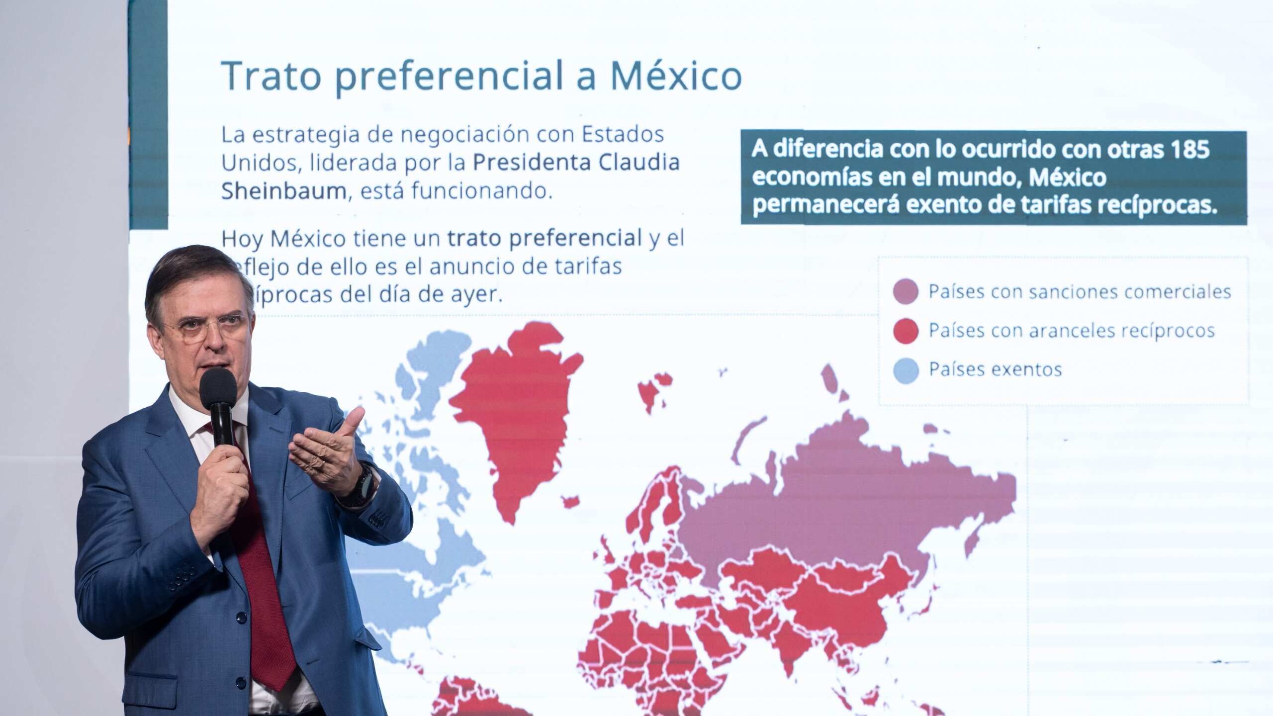 El secretario adelantó que el gobierno ya trabaja para lograr mejores condiciones frente a las tarifas globales que Trump busca imponer sobre vehículos, acero y aluminio, que alcanzarían hasta un 25%.