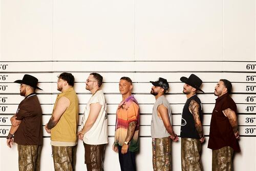 Alejandro Sanz explora un nuevo sonido a través de su colaboración con Grupo Frontera