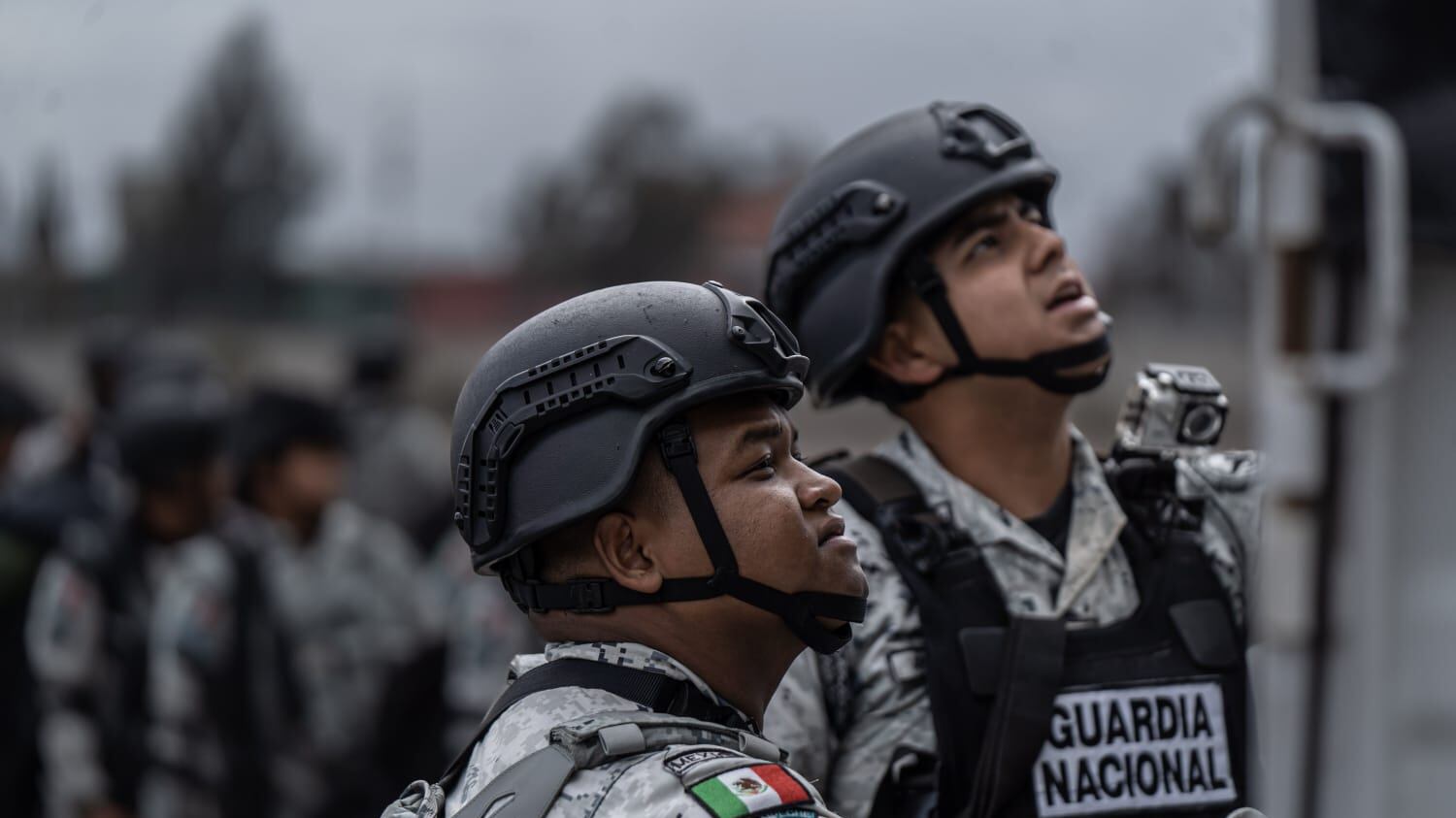 El personal recorre carreteras principales y brechas, pero con especial atención a la ribera del río.