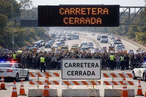 Precaución: estas son las carreteras y autopistas bloqueadas hoy jueves 1 de enero de 2026