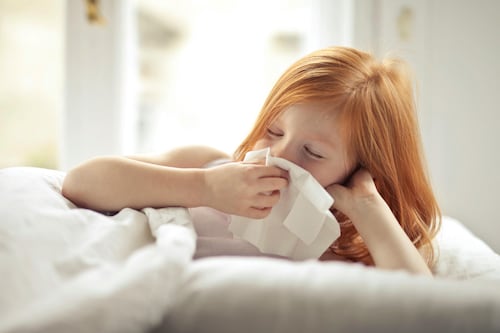 ISSSTE prende focos rojos por influenza: pide no confundirla con gripe y reforzar cuidados