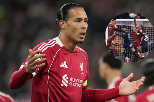 Acusan a Van Dijk de apostar en contra del Liverpool tras cometer terrible penal